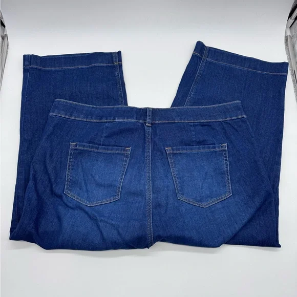 Torrid Cropped Wide Leg‎ High Rise Button-Fly Jeans, Dark Wash, Size 18 - Picture 9 of 12